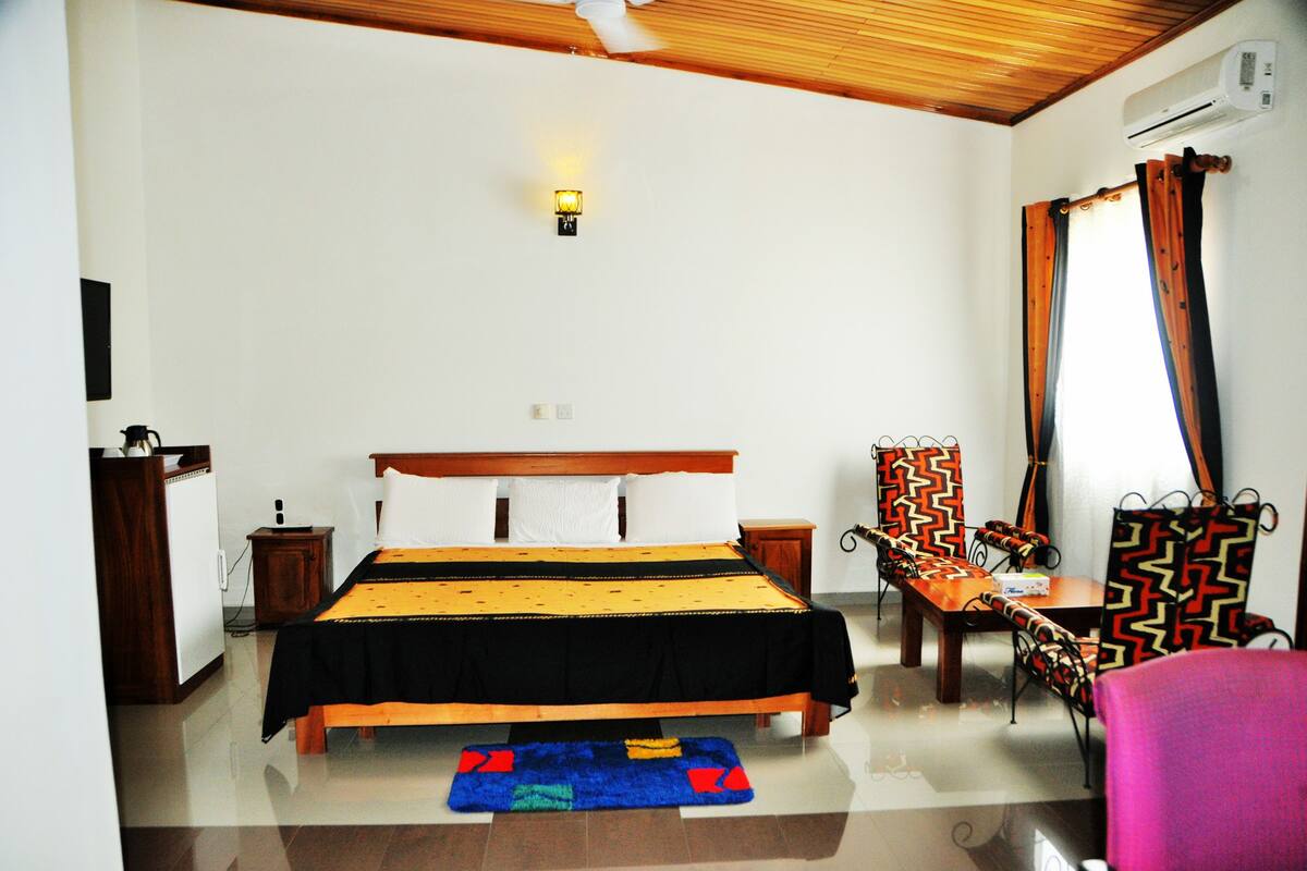 Executive Suite, Partial Ocean View