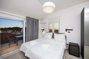 Phòng 4 Superior | Bộ đồ giường cao cấp, chăn bông, nệm Tempur-Pedic 