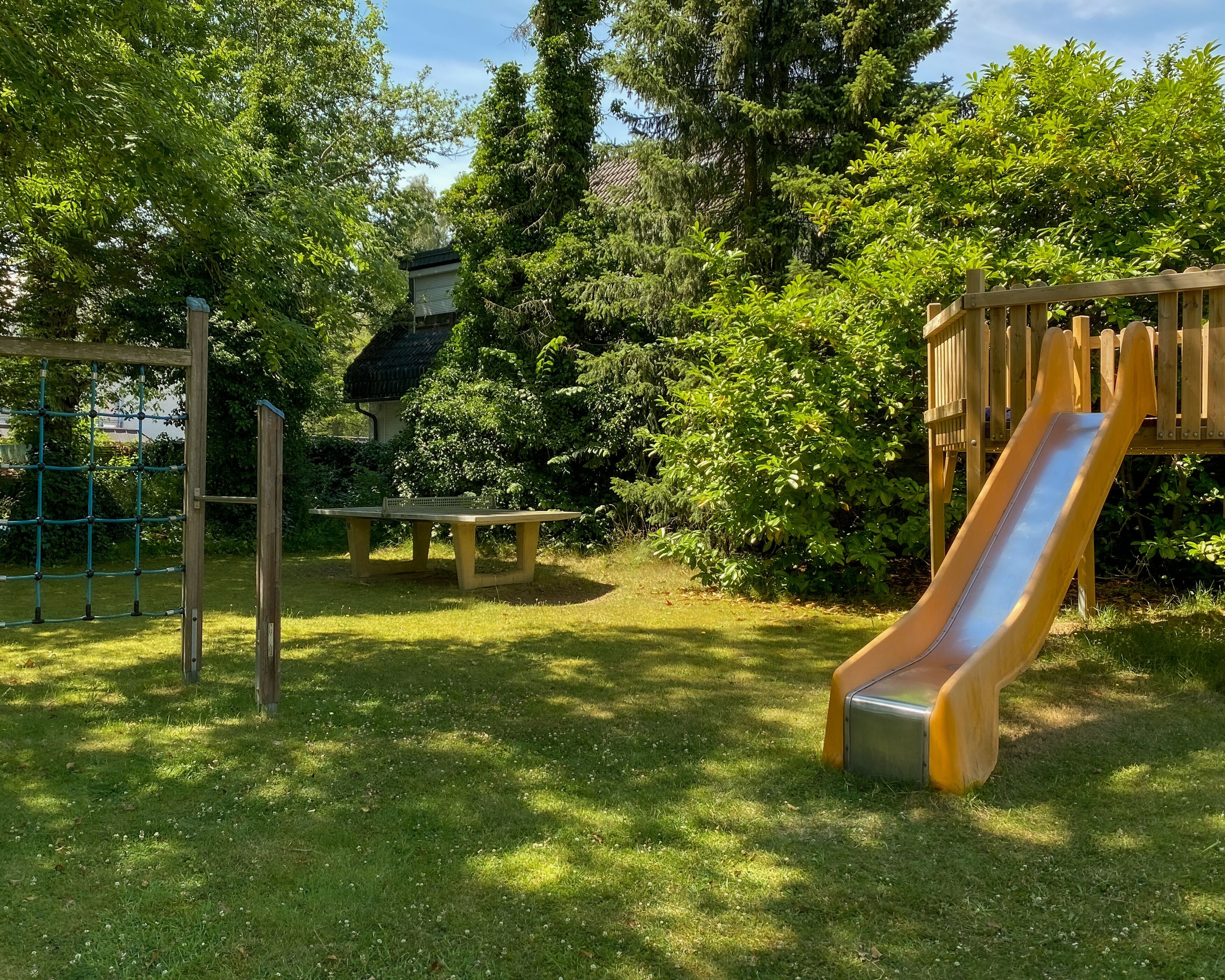 children’s play area – outdoor