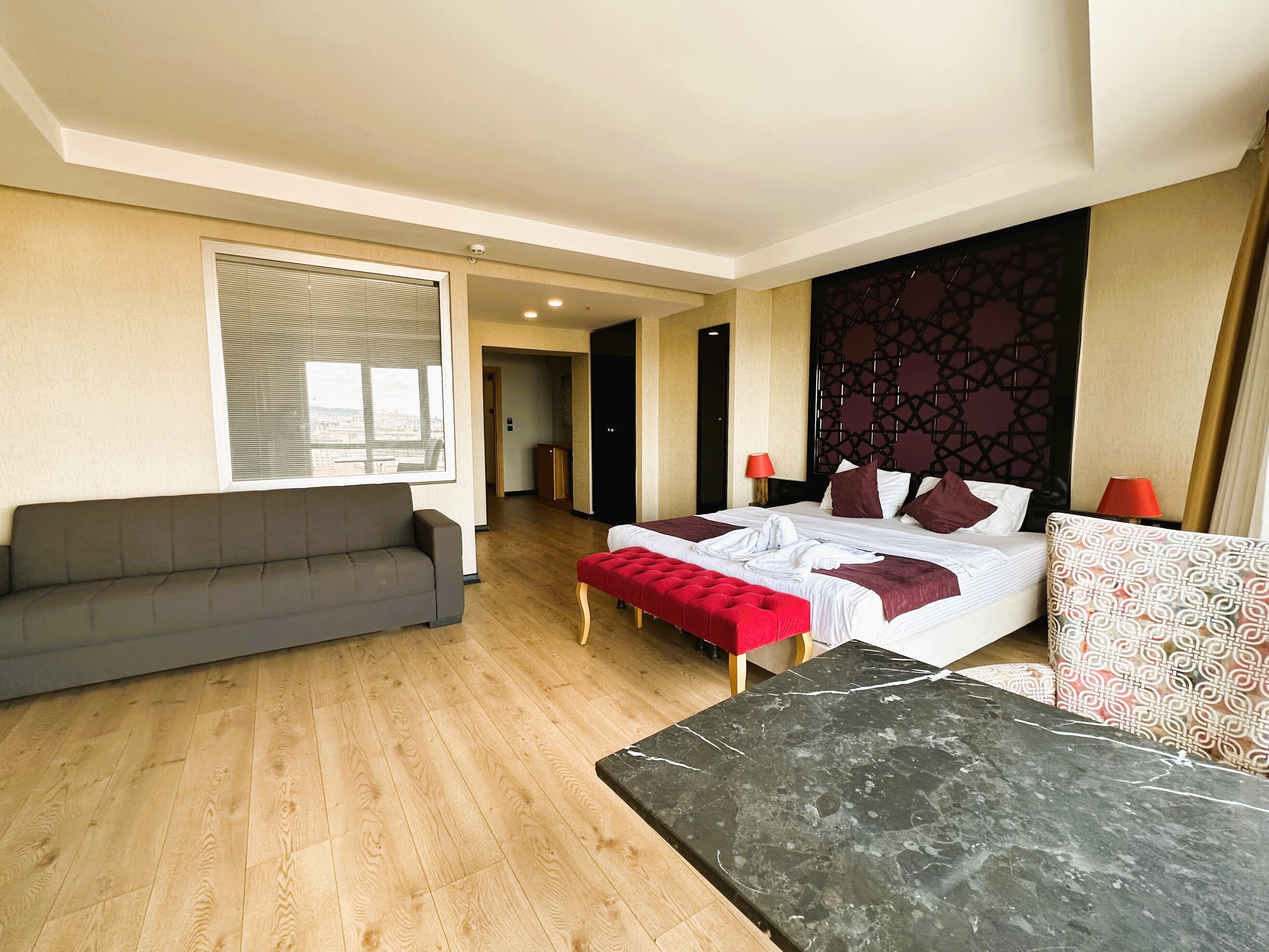 vvr-hotel-in-istanbul-find-hotel-reviews-rooms-and-prices-on-hotels