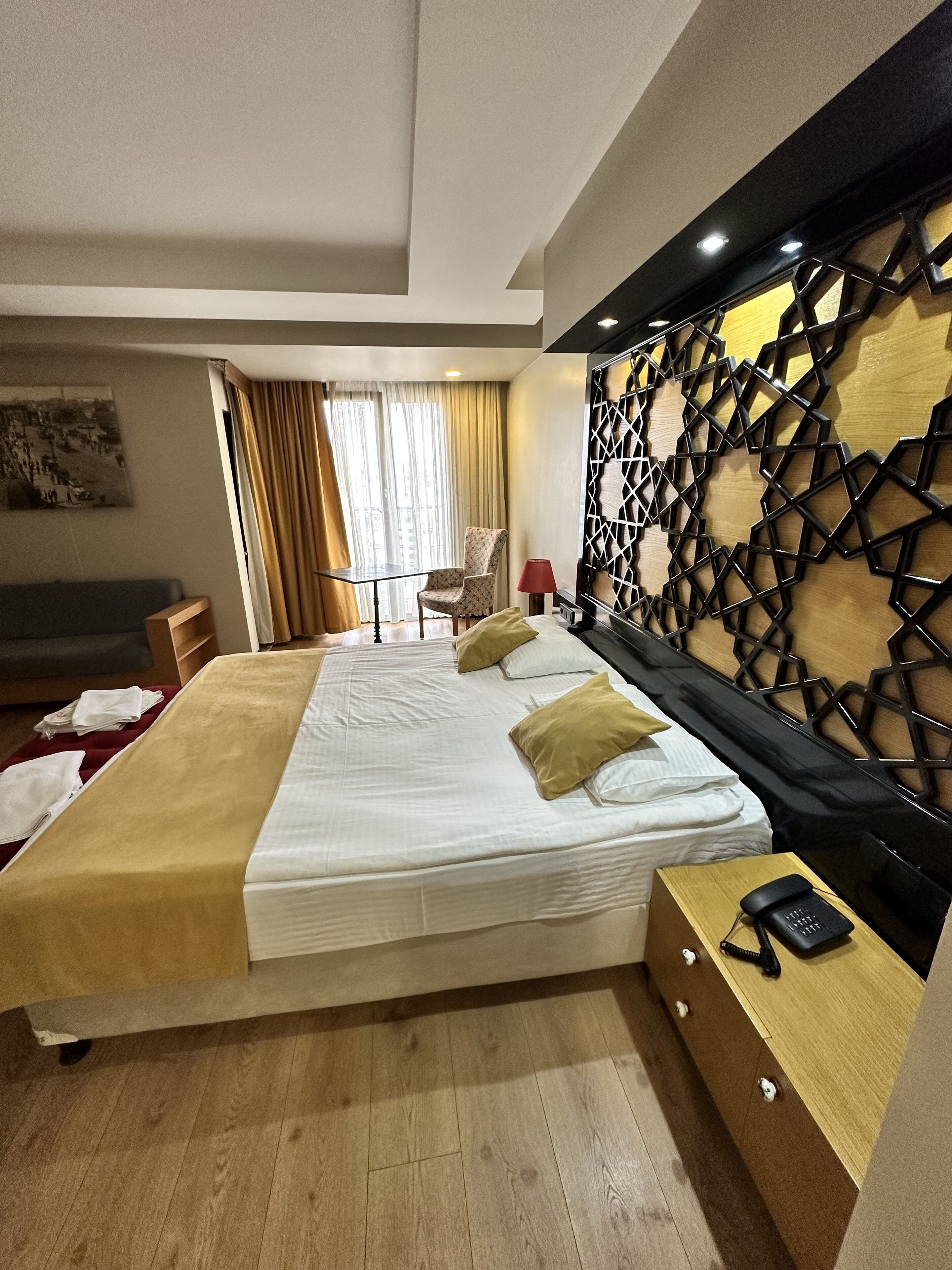 vvr-hotel-in-istanbul-find-hotel-reviews-rooms-and-prices-on-hotels