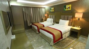 Minibar, coffres-forts dans les chambres, bureau, chambres insonorisées