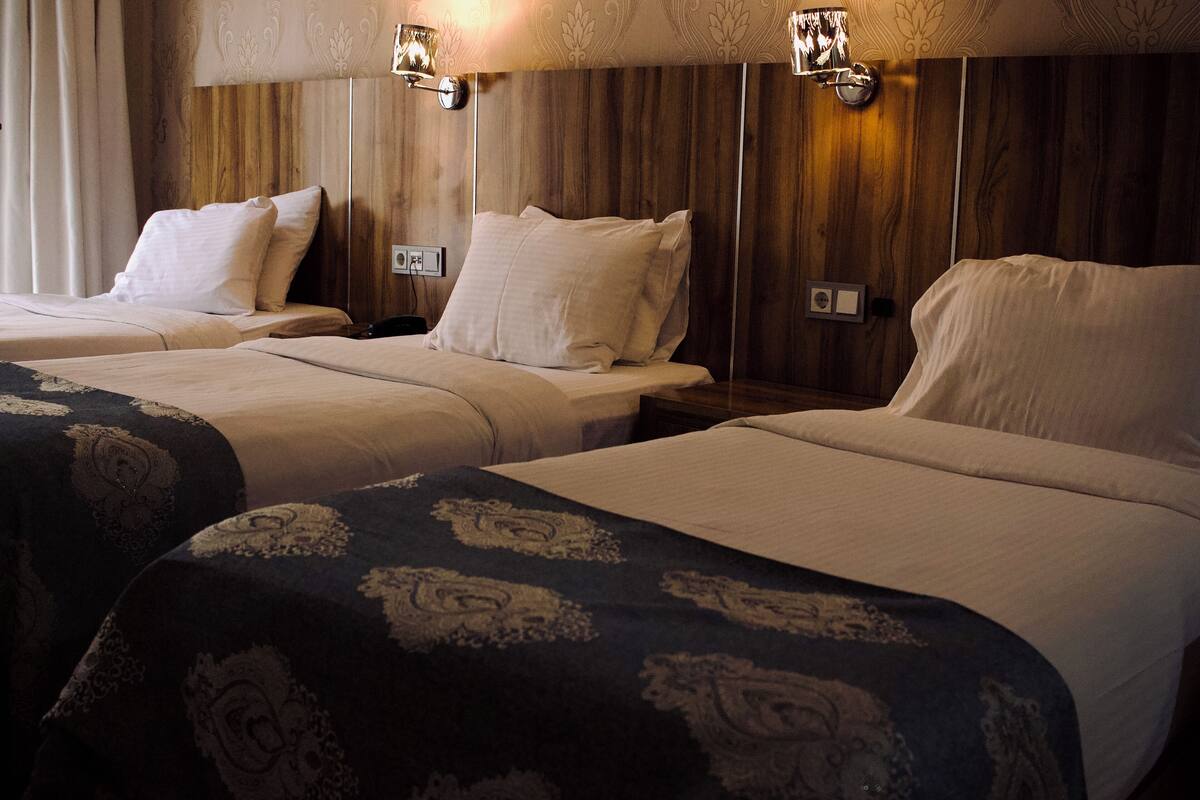 family room | 1 bedroom, egyptian cotton sheets, premium bedding, down duvets