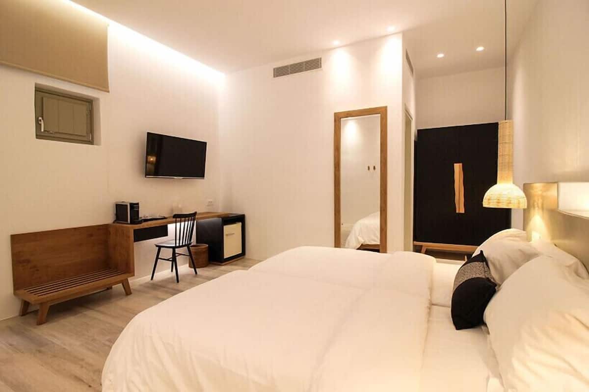 Superior kamer | 1 slaapkamer, een kluis op de kamer, individueel gemeubileerd