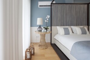 Luxury Studio, Balcony | Iron/ironing board, cots/infant beds, free WiFi, bed sheets
