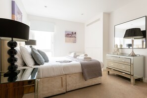Apartamento Confort, 2 habitaciones | 2 dormitorios, tabla de planchar con plancha, wifi gratis y ropa de cama