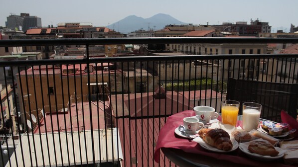 Comfort Triple Room | Balcony
