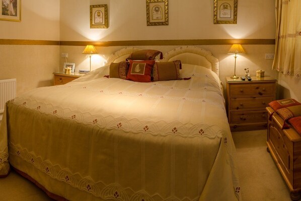 مكواة/لوح كي وواي فاي مجانًا وملاءات أسرّة