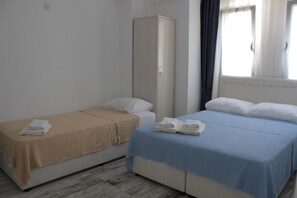 Standard-Dreibettzimmer, Stadtblick | Kostenloses WLAN