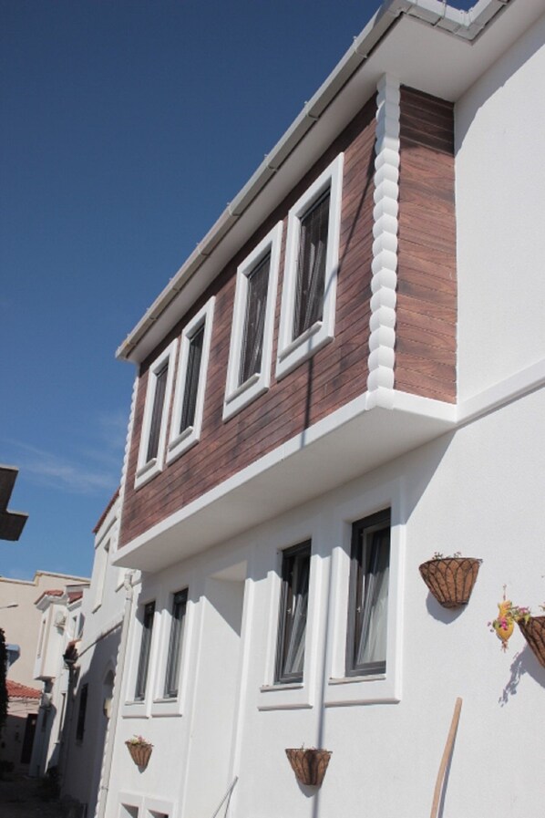 Exterior - Eleni Butik Hotel (Bozcaada)