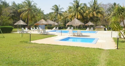 Sindola Safari Lodge