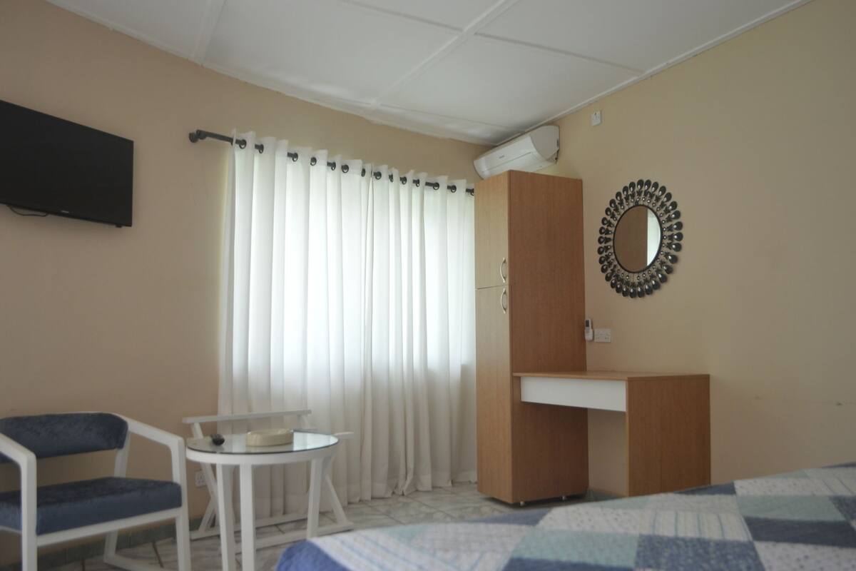 Chambre Double pour 1 personne, non-fumeurs | Lits bébé (gratuits), lits pliants/supplémentaires, draps fournis