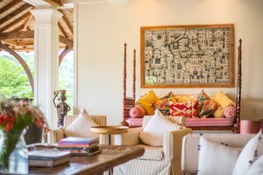 Interior - Kahani Paradise (Kumta)