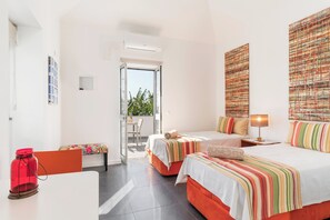 วิลล่า, สระว่ายน้ำส่วนตัว | ตู้นิรภัยในห้องพัก, ผ้าม่านกันแสง, เตารีด/โต๊ะรีดผ้า