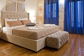 Superior Double Room, 1 Bedroom | 1 bedroom, pillowtop beds, in-room safe, individually decorated - Casa del Mar Hotel (Chania)