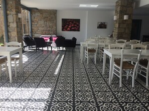 Se sirven desayunos, almuerzos y cenas