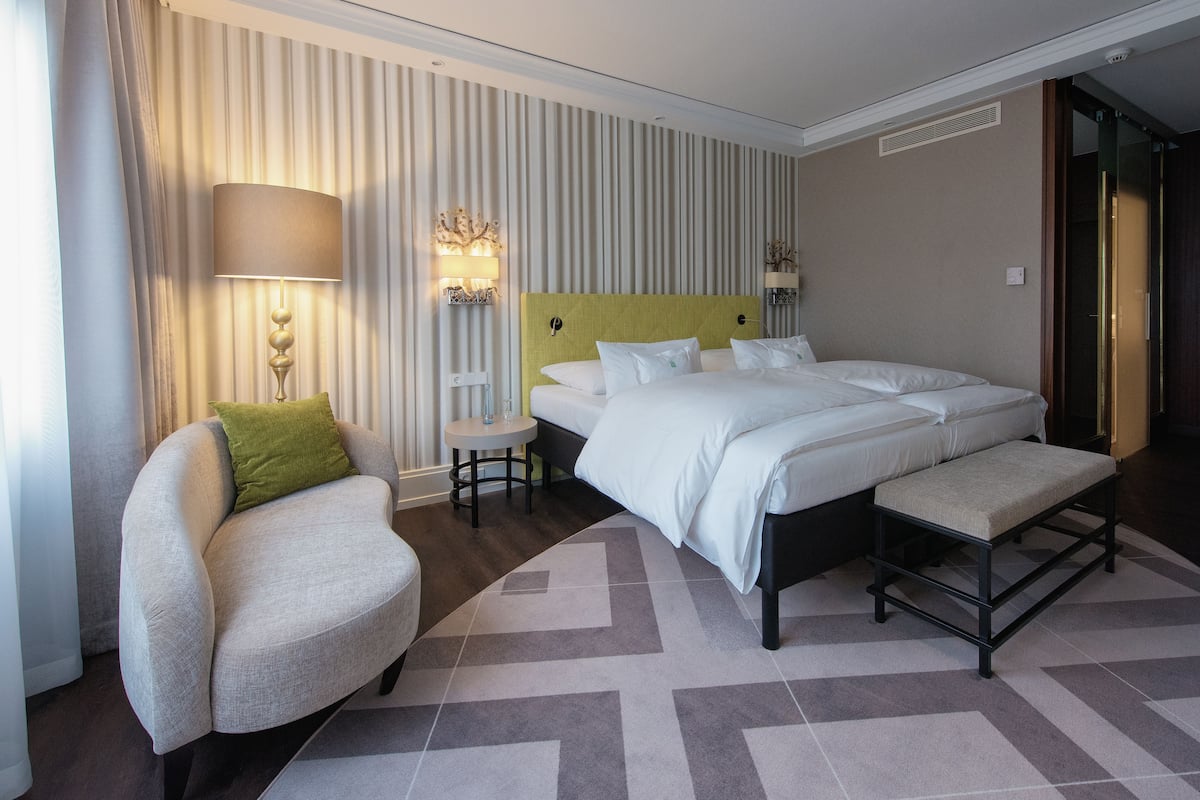 Hypo-allergenic bedding, in-room safe, individually decorated