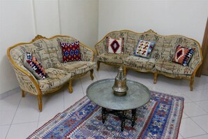 Lobby sitting area - Uchisar Stone House (Nevsehir)