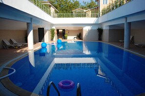 Seasonal outdoor pool - Premium Sapanca Resort (Sapanca)
