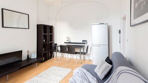 Apartment, 1 Bedroom, Non Smoking | Living area - Platinum Apartments next to Hyde Park 9988 (London)