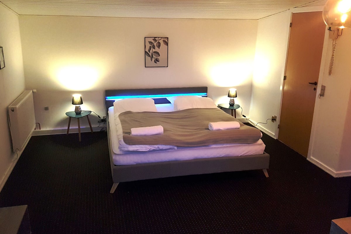 Superior Suite, 1 King Bed | Desk, iron/ironing board, cots/infant beds, free WiFi