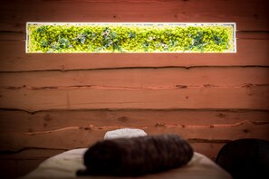 Behandlungsräume für Paare, Sauna, Whirlpool, Dampfbad