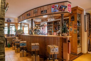Bar (en el alojamiento)