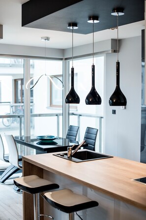 Apartment, 3 Bedrooms, 2 Bathrooms (Ericius II) | Private kitchenette