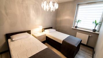 Apartment, 3 Bedrooms, 2 Bathrooms (Ericius II) | Premium bedding, iron/ironing board, cots/infant beds, free WiFi