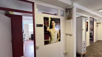 经济公寓, 多张床, 公共浴室 | 私人厨房 | 冰箱、微波炉、茶具/咖啡用具