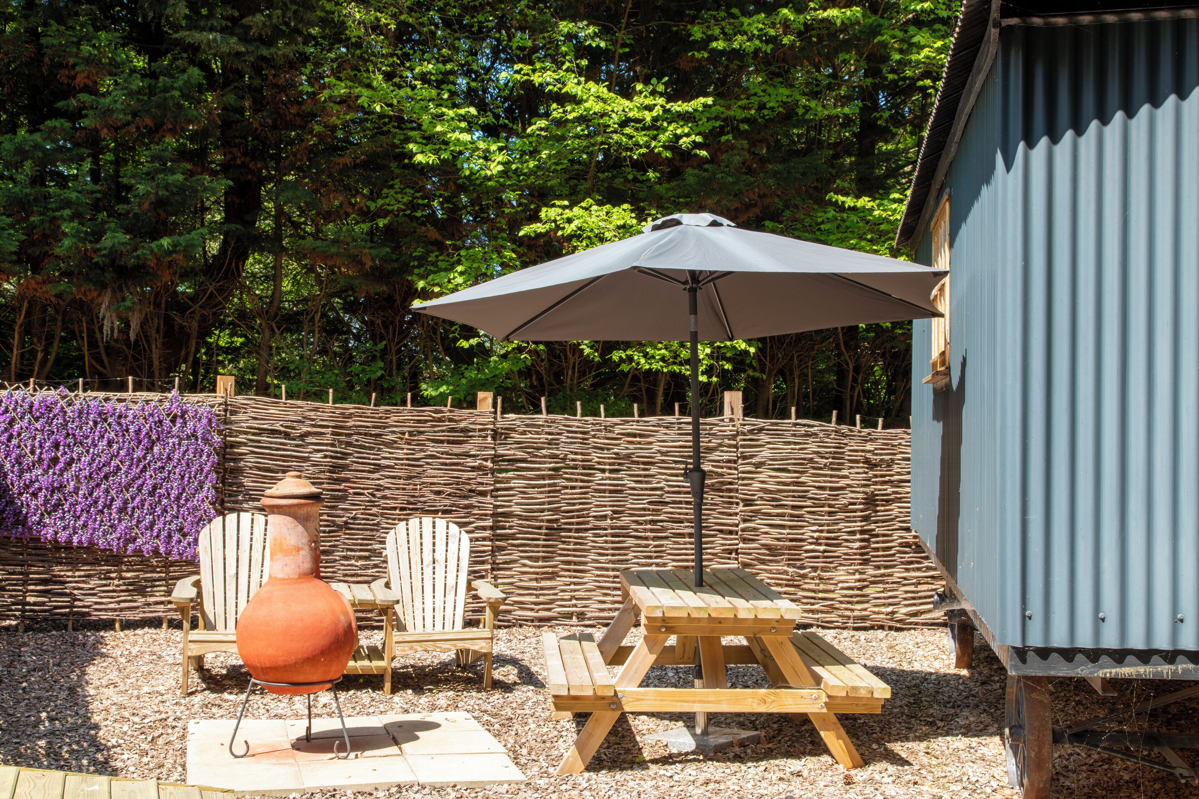 Classic Cabin, 1 Double Bed | In-room safe, desk, blackout drapes, iron/ironing board