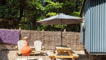 Classic Cabin, 1 Double Bed | In-room safe, desk, blackout drapes, iron/ironing board