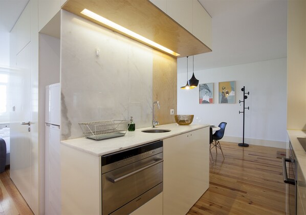 Apartment, 1 Schlafzimmer, Balkon | Eigene Küche | Kühlschrank, Mikrowelle, Ofen, Herdplatte