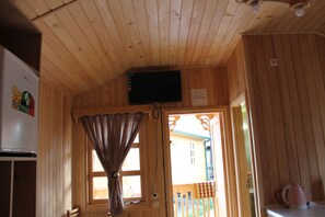 Frigorífic, placa de cuina, cafetera i tetera i bullidora elèctrica 