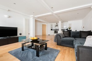 Apartment, Non Smoking (9993) | 2 bedrooms, premium bedding, soundproofing, iron/ironing board - Platinum Apartment next to London Bridge 9995 (London)