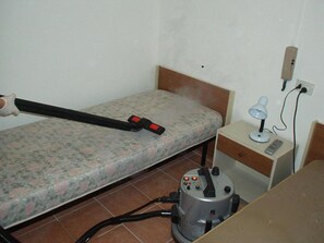 Desk, free WiFi, bed sheets - Albergo Cavour SELF CHECK-IN (Livorno)