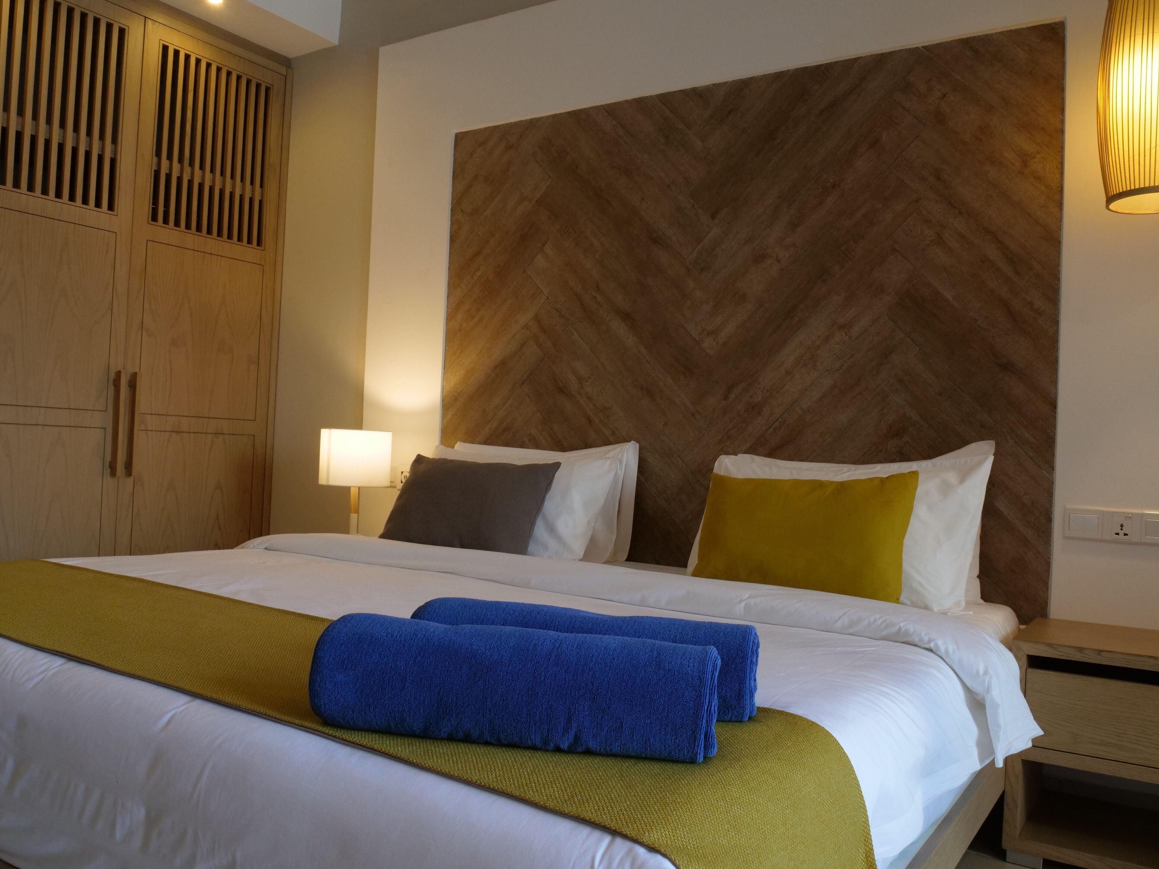 Sábanas italianas Frette, ropa de cama de alta calidad, minibar