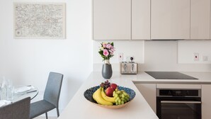 Apartment, 2 Bedrooms, Non Smoking | Living area - Platinum Apartments in Camden 9985 (London)
