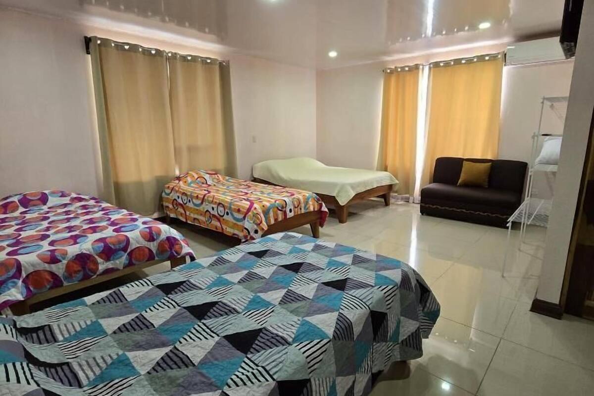 Kamar Quadruple | Wi-Fi gratis dan seprai linen
