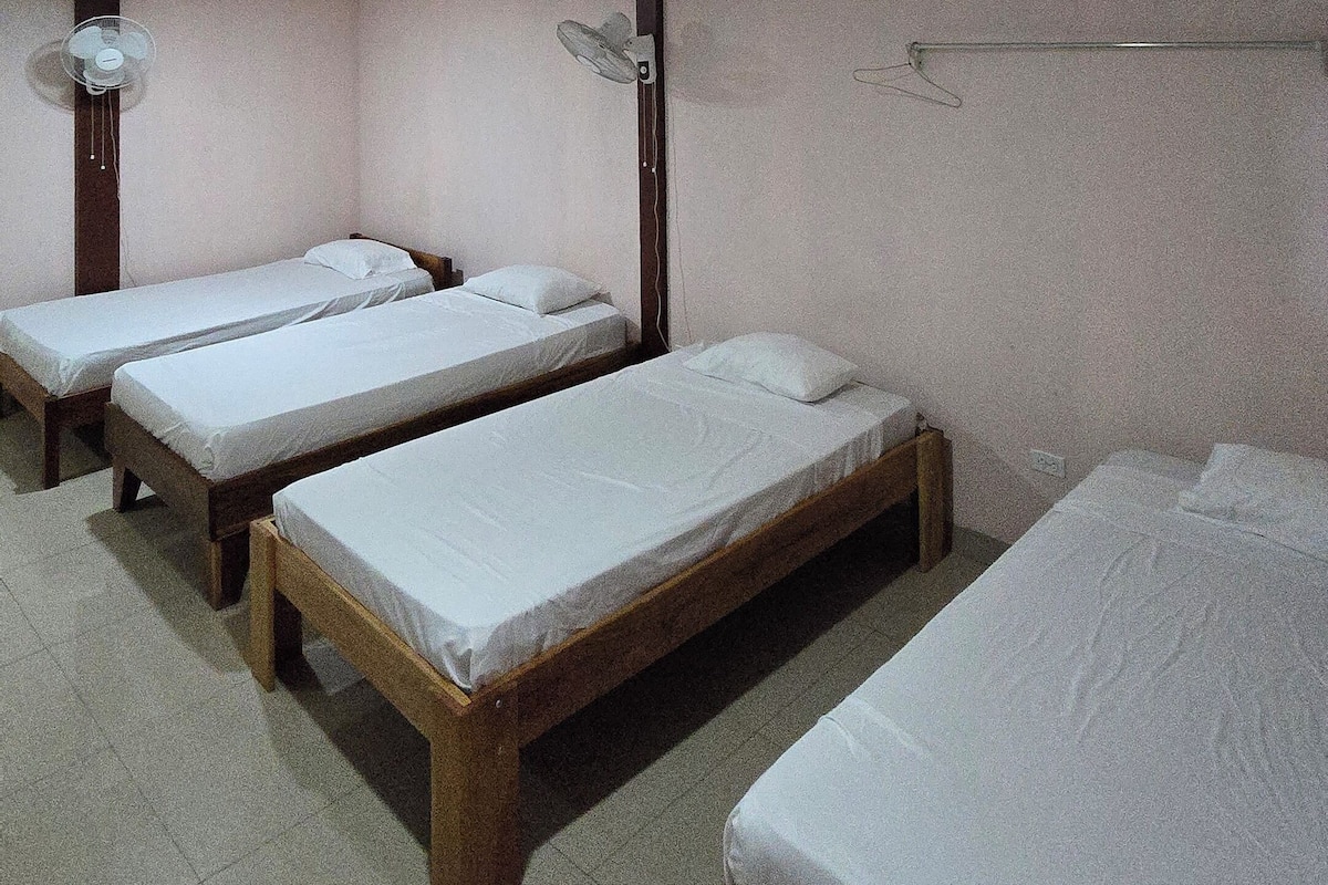 Wifi gratis y ropa de cama