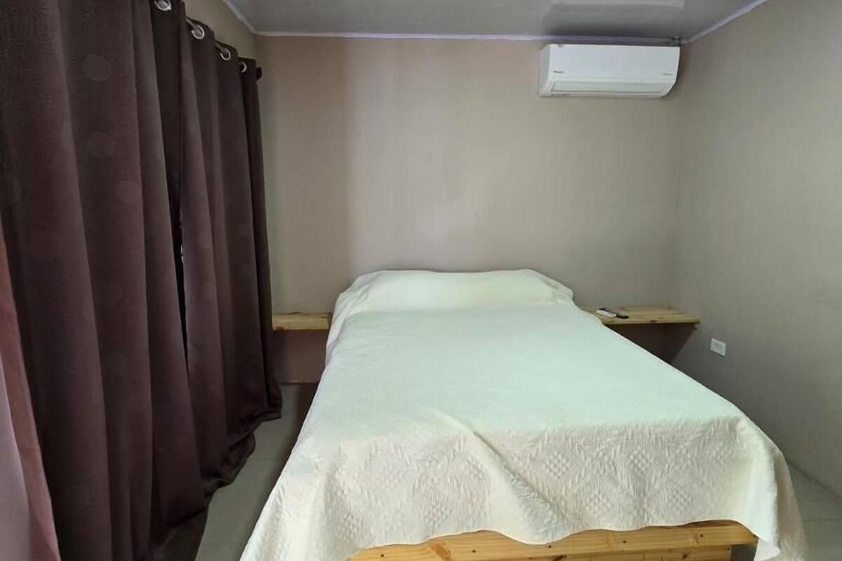Kamar Double | Wi-Fi gratis dan seprai linen