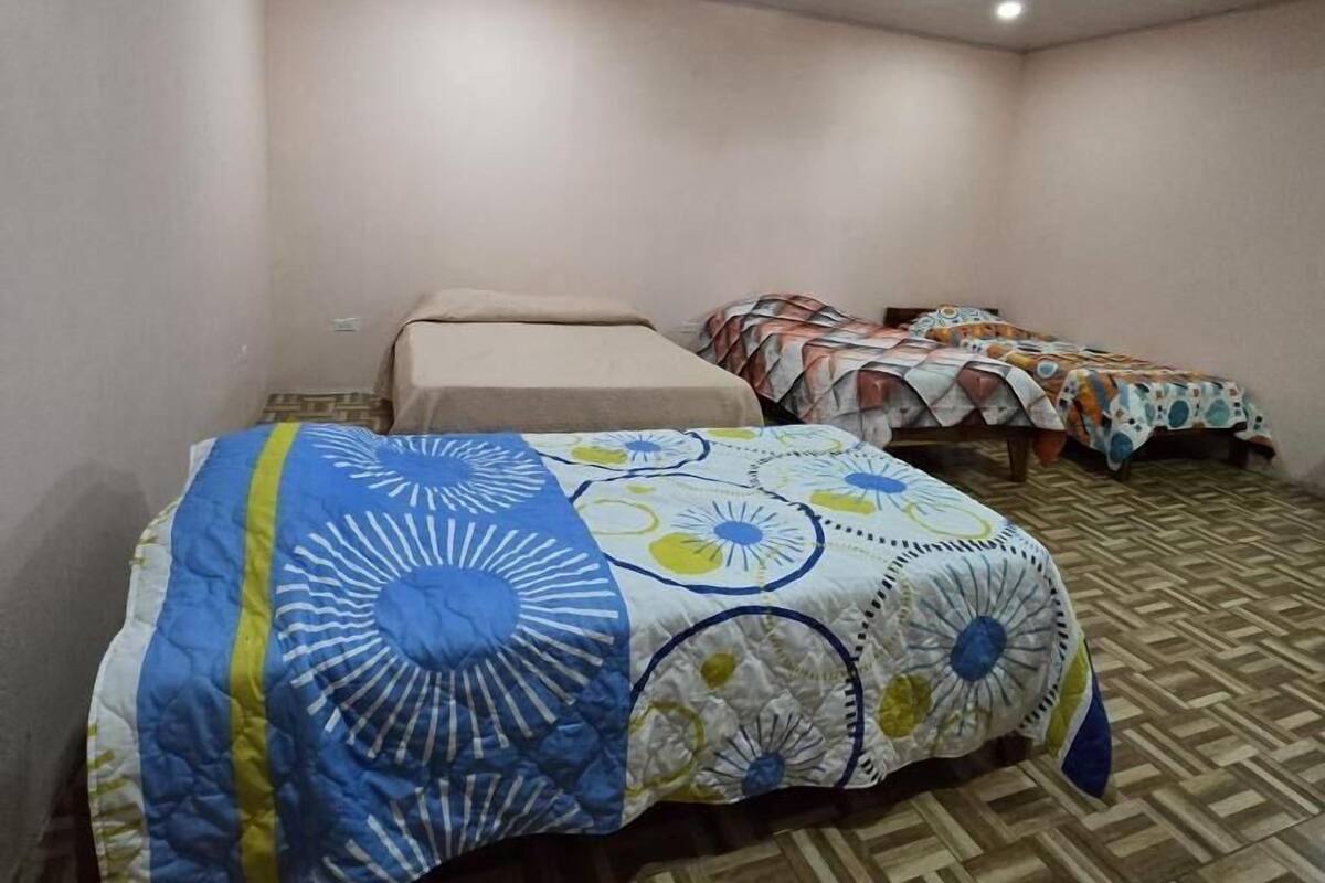 Kamar Quadruple | Wi-Fi gratis dan seprai linen