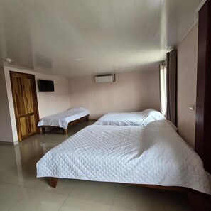 Room - Hotel La Cascada - Hostel (La Fortuna)
