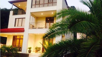 Quang cảnh nhìn từ nơi lưu trú