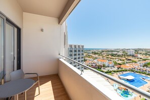 View from room -  Jupiter Albufeira Hotel - Family & Fun - All Inclusive 24h (Albufeira)