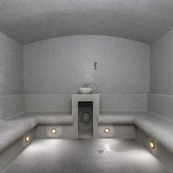 Couples treatment room(s), sauna, hot tub, steam room, body treatments