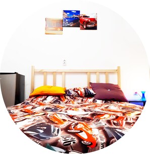 Design Studio, Ground Floor (Machines) | Premium bedding, iron/ironing board, free WiFi, bed sheets