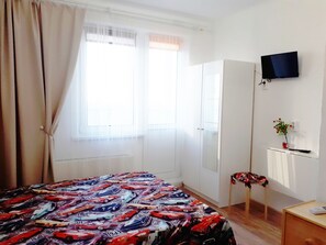 Premium bedding, iron/ironing board, free WiFi, bed sheets - Apartments on Prospekt Dzerzhinskogo 240 (Novorossijsk)