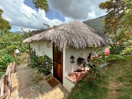 1 bedroom, Frette Italian sheets, premium bedding, down duvets