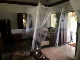 1 bedroom, Frette Italian sheets, premium bedding, down duvets